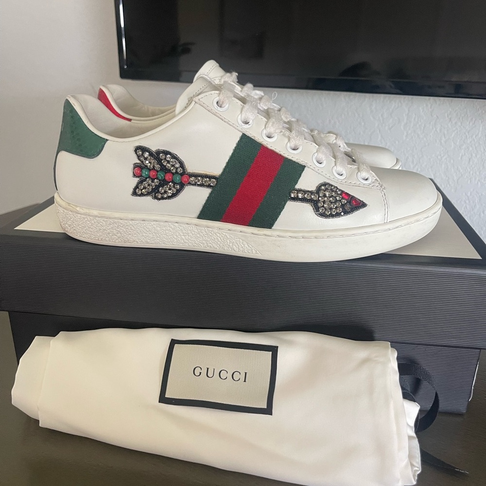 RARE Gucci Ace sneakers with beaded arrow